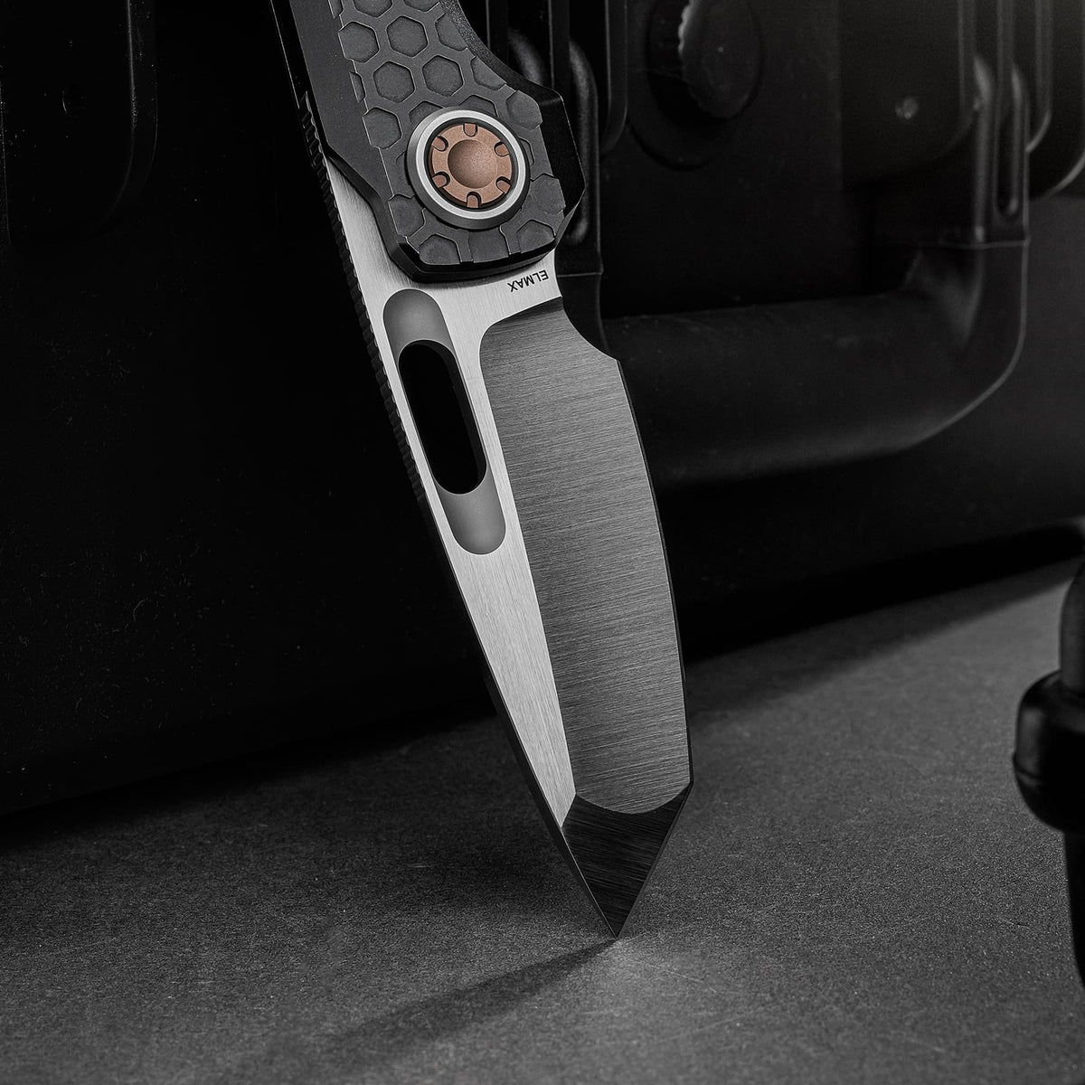 Coming Soon - Nymble - Vanchor Lock® (3.25" Elmax Blade & Titanium Handle) - A4701