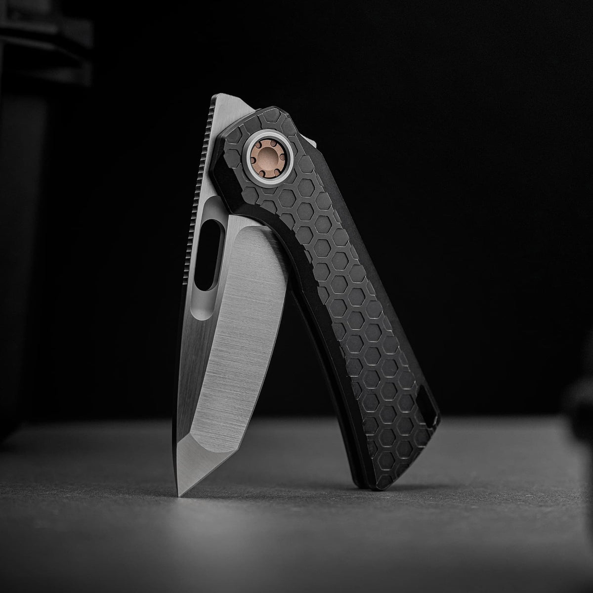 Coming Soon - Nymble - Vanchor Lock® (3.25" Elmax Blade & Titanium Handle) - A4701