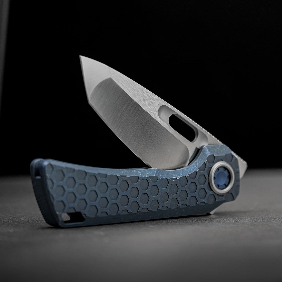Coming Soon - Nymble - Vanchor Lock® (3.25" Elmax Blade & Titanium Handle) - A4703