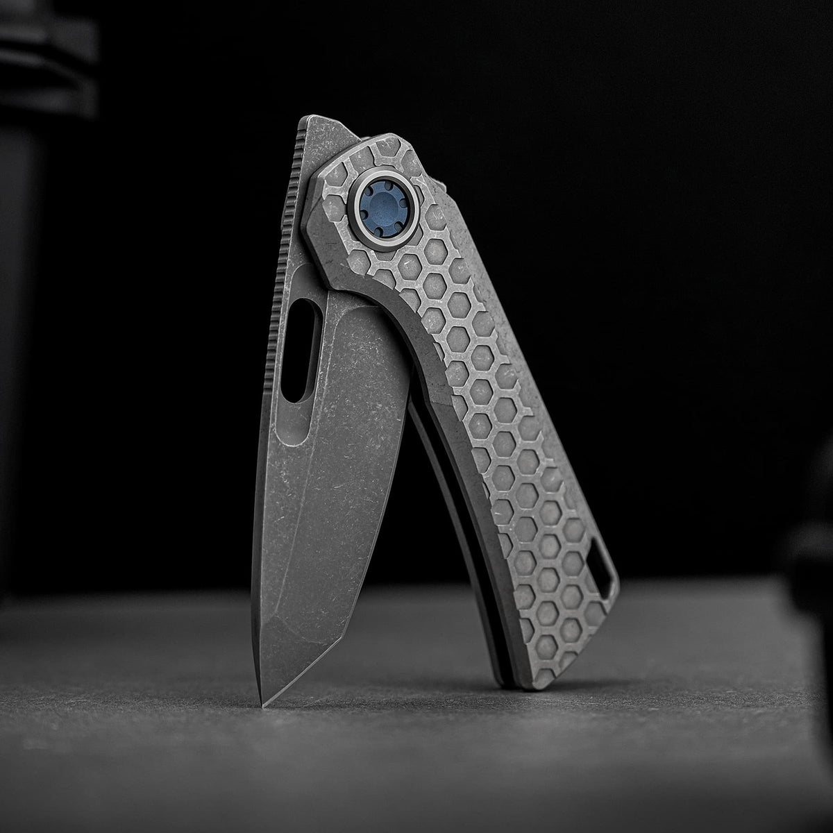 Coming Soon - Nymble - Vanchor Lock® (3.25" Elmax Blade & Titanium Handle) - A4704