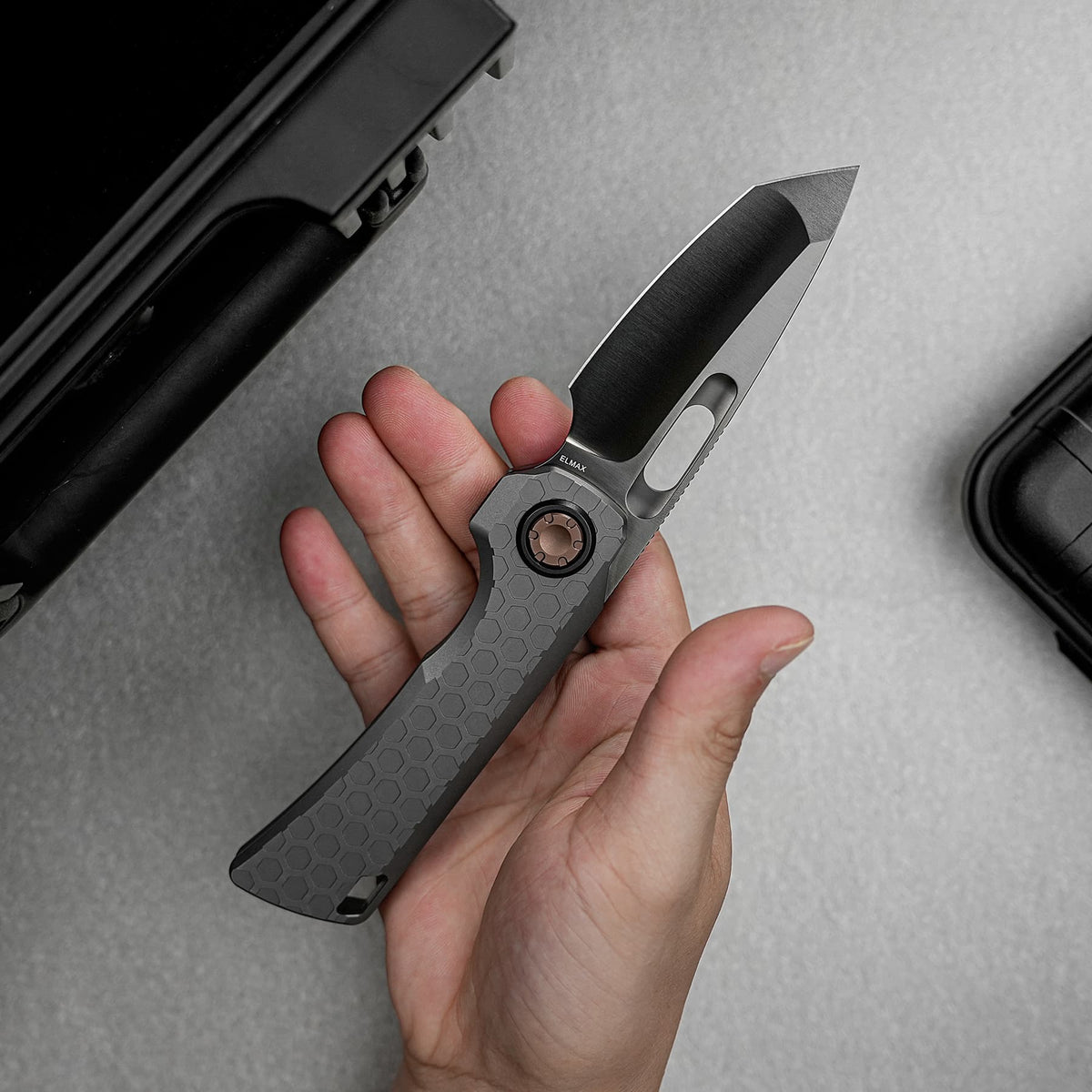 Coming Soon - Nymble - Vanchor Lock® (3.25" Elmax Blade & Titanium Handle) - A4705