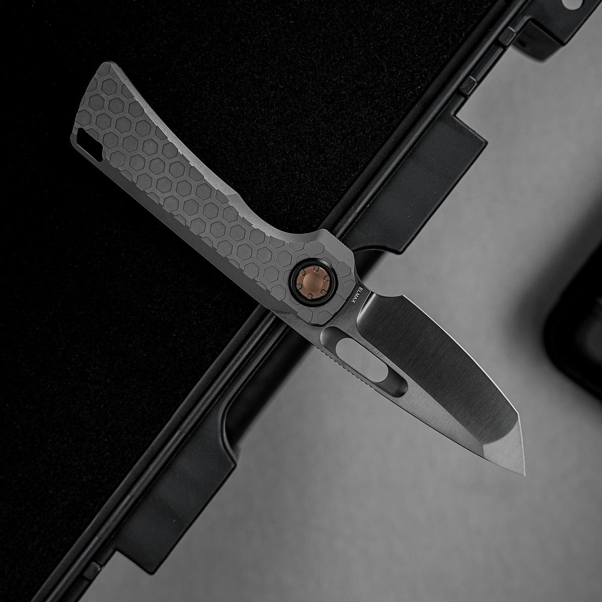 Coming Soon - Nymble - Vanchor Lock® (3.25" Elmax Blade & Titanium Handle) - A4705