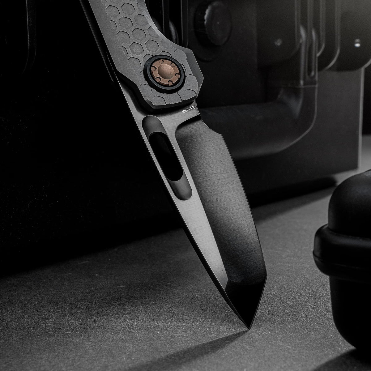 Coming Soon - Nymble - Vanchor Lock® (3.25" Elmax Blade & Titanium Handle) - A4705