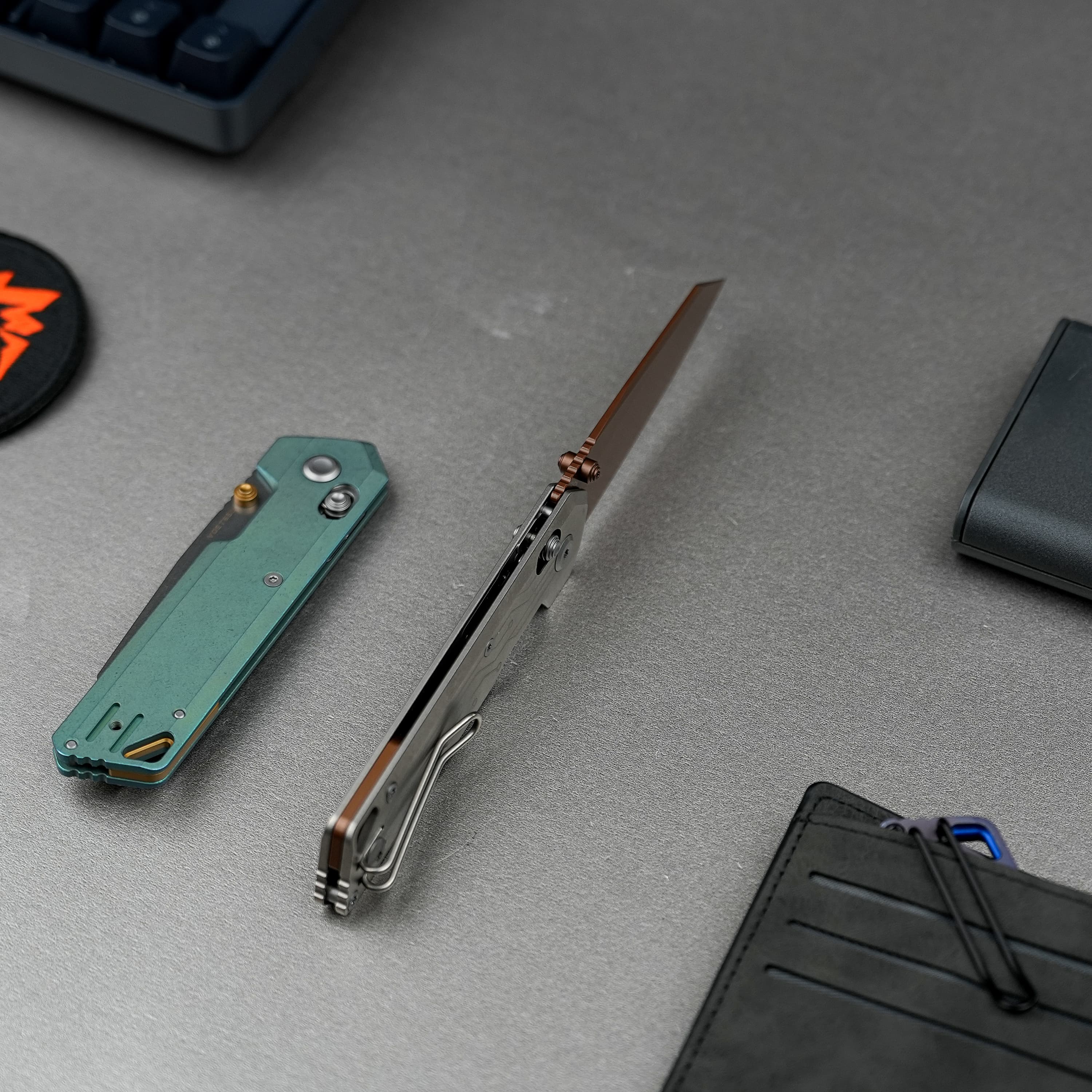 Parallel- Crossbar Lock (2.90" 154CM Blade & Titanium Handle) - A3520