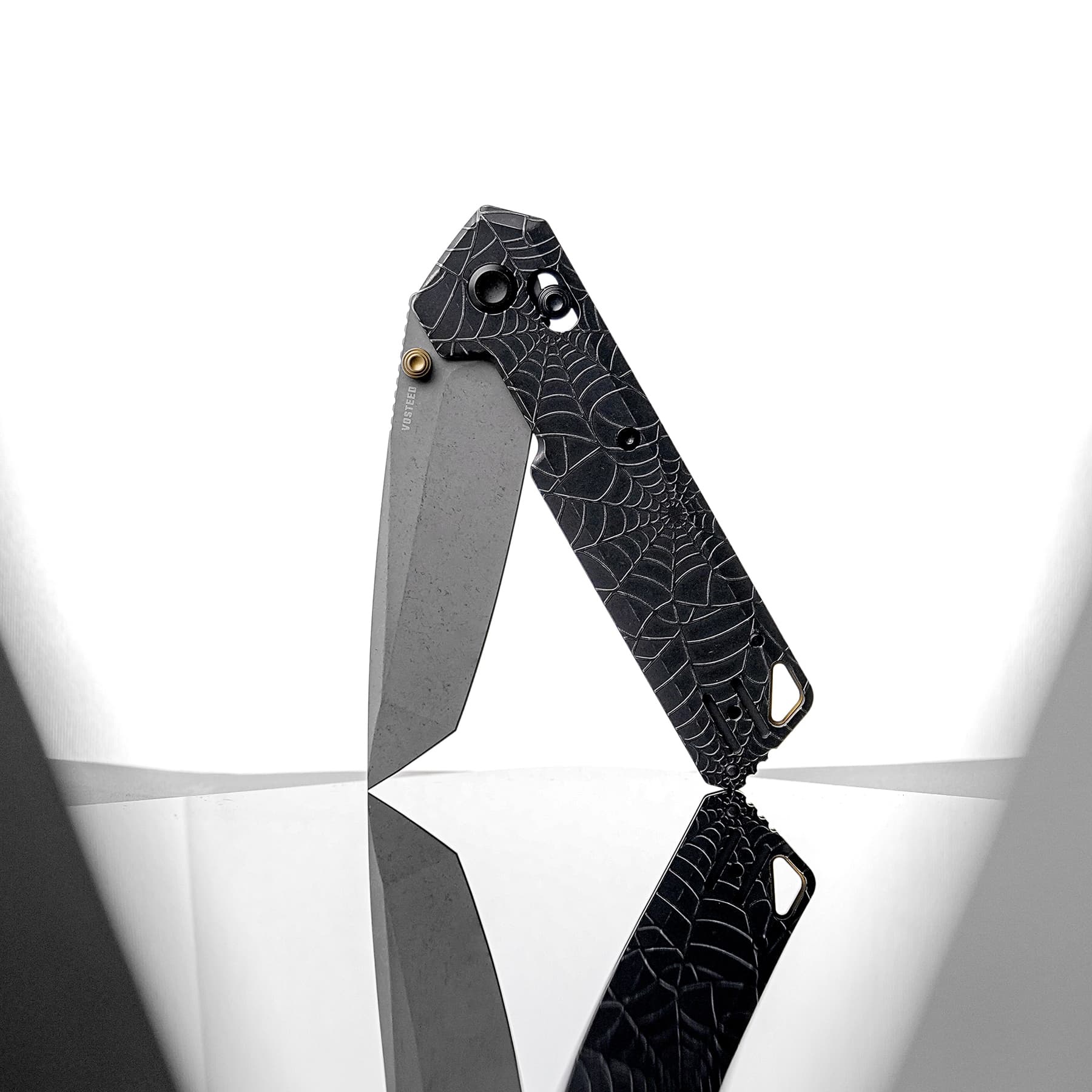 Coming Soon - Parallel- Crossbar Lock (2.90" S35VN Blade & Titanium Handle) - A3522