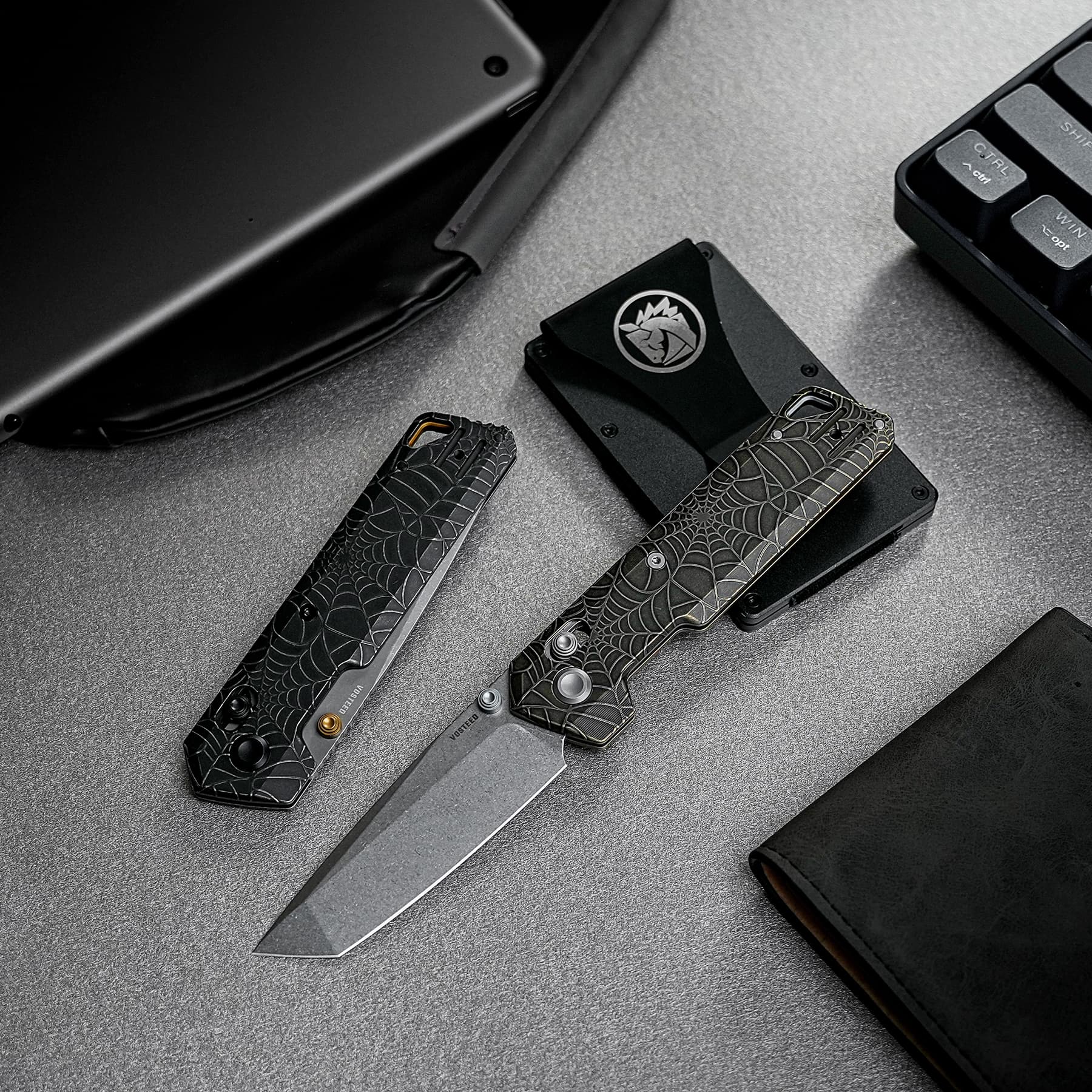 Coming Soon - Parallel- Crossbar Lock (2.90" S35VN Blade & Titanium Handle) - A3523