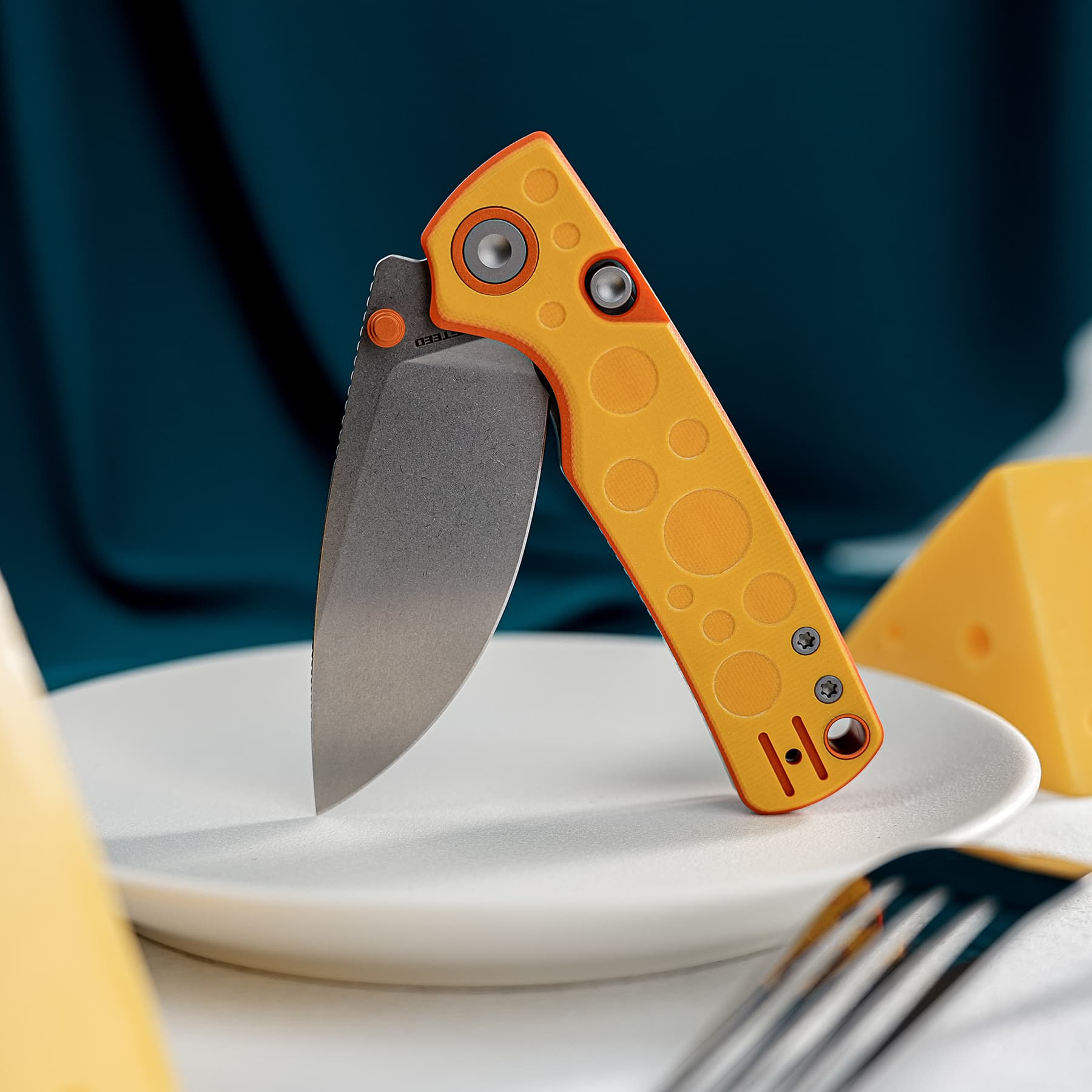 CheesePirates® -Top Liner Lock   (2.99" 14C28N Blade &  G10 Handle) - A2625
