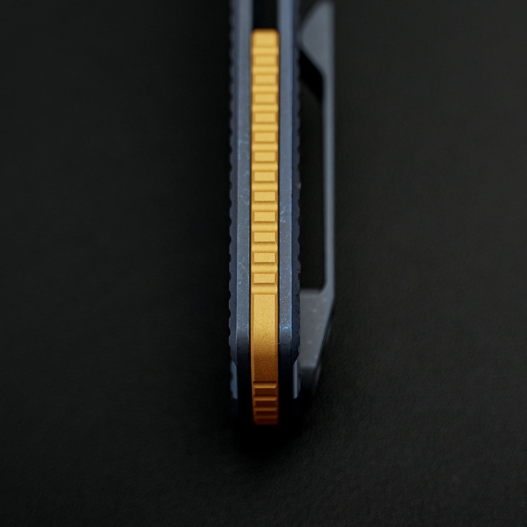 Porcupine TiSlim™ - Top Liner Lock (3.04" 154CM Blade & Titanium Handle) - A4803