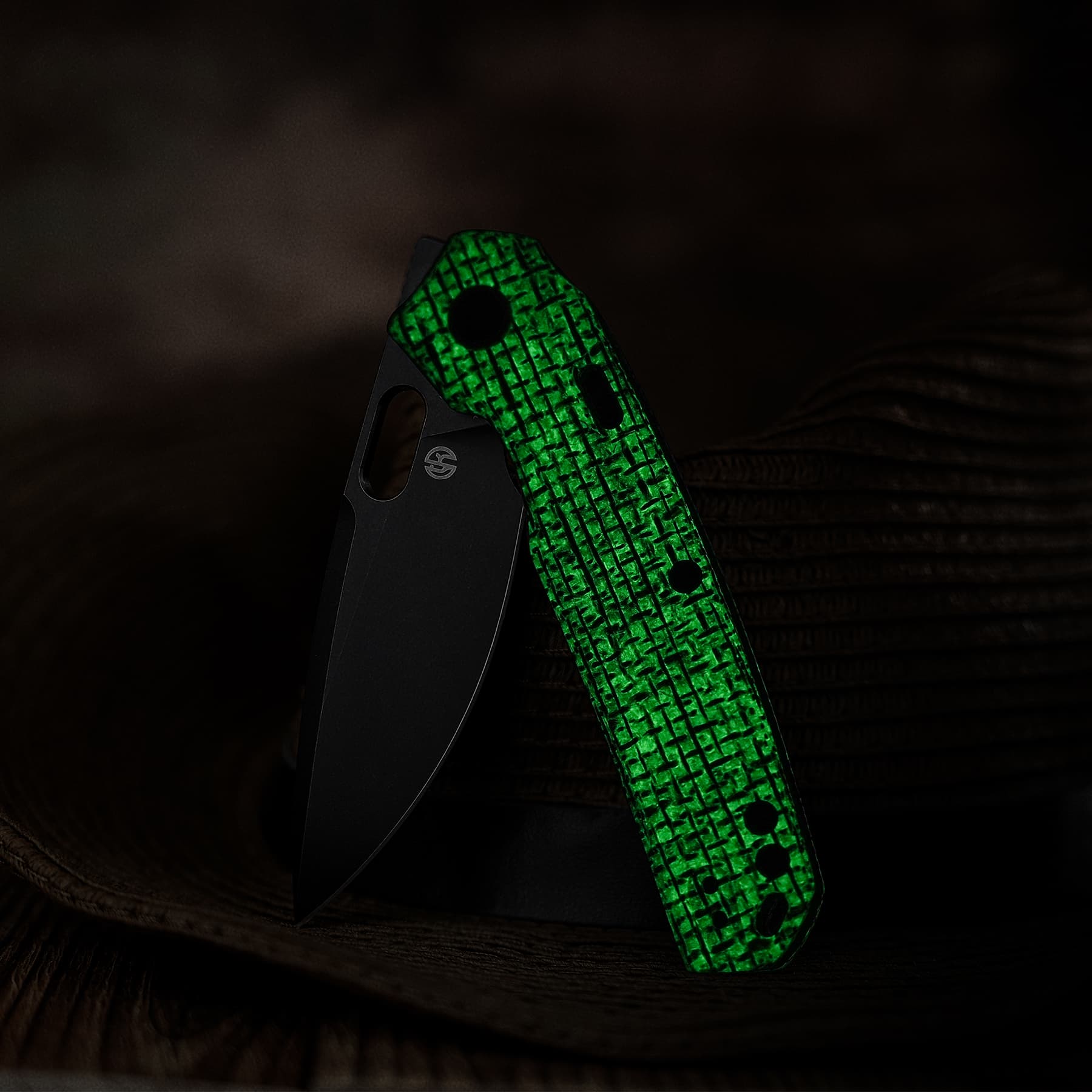 Psyop - Top Liner Lock Knife (3.32" Elmax Blade & Glow-in-the-Dark Micarta Handle) - A2237