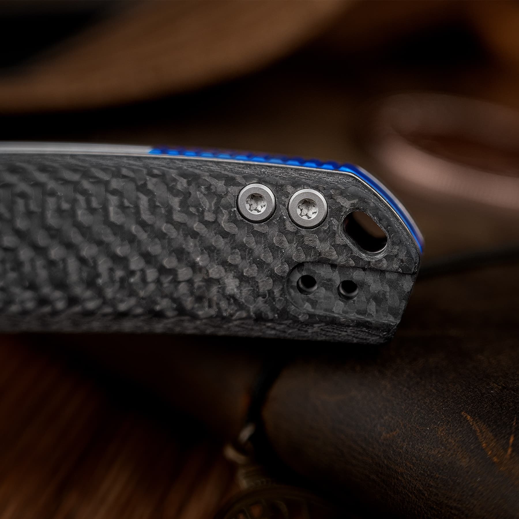 Psyop - Top Liner Lock (3.32" Elmax Blade &  Carbon Fiber Handle) - A2236
