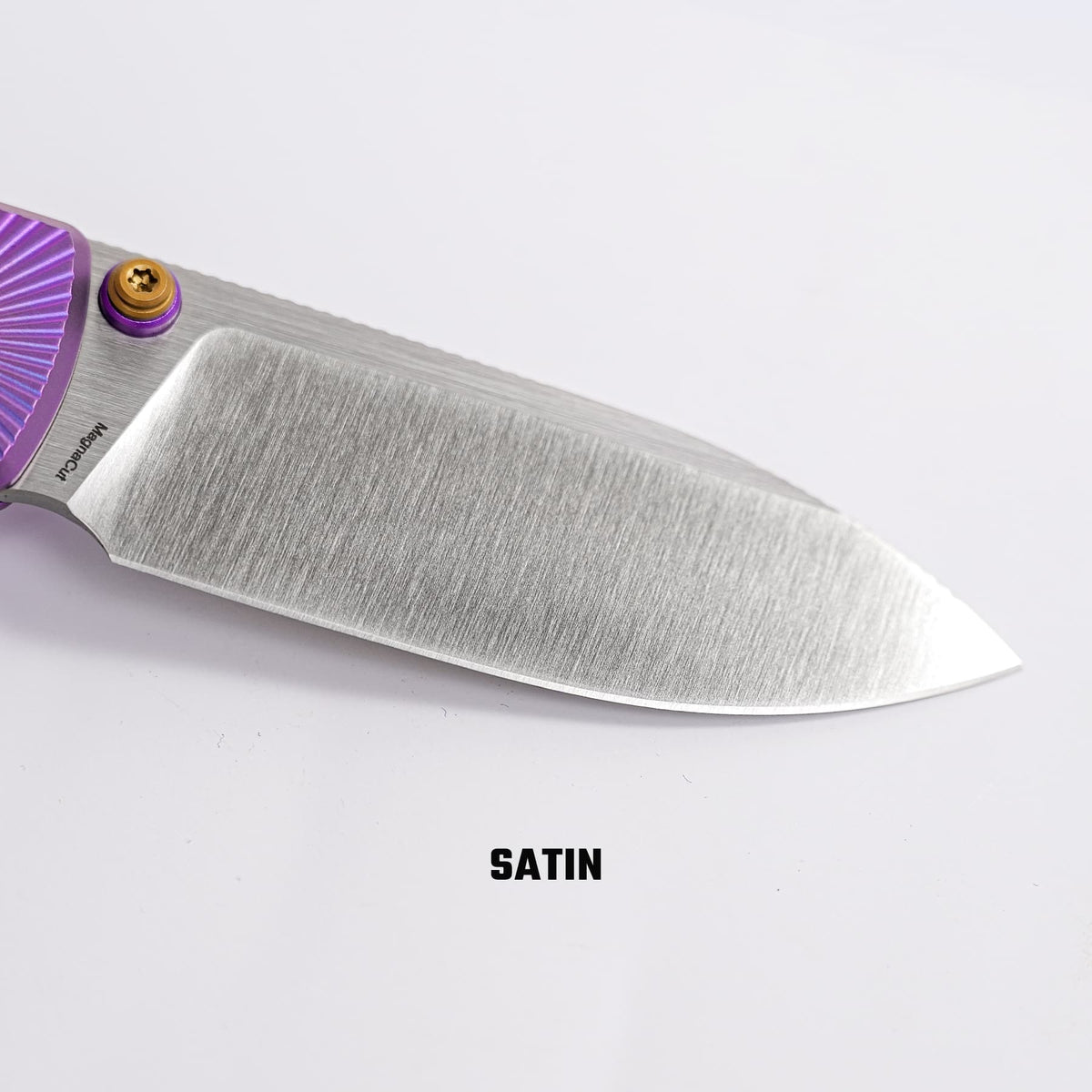 Raccoon TiSlim™ - Crossbar Lock (3.18" MagnaCut Blade & Titanium Handle) - A4512 （KnifeCenter Exclusive）