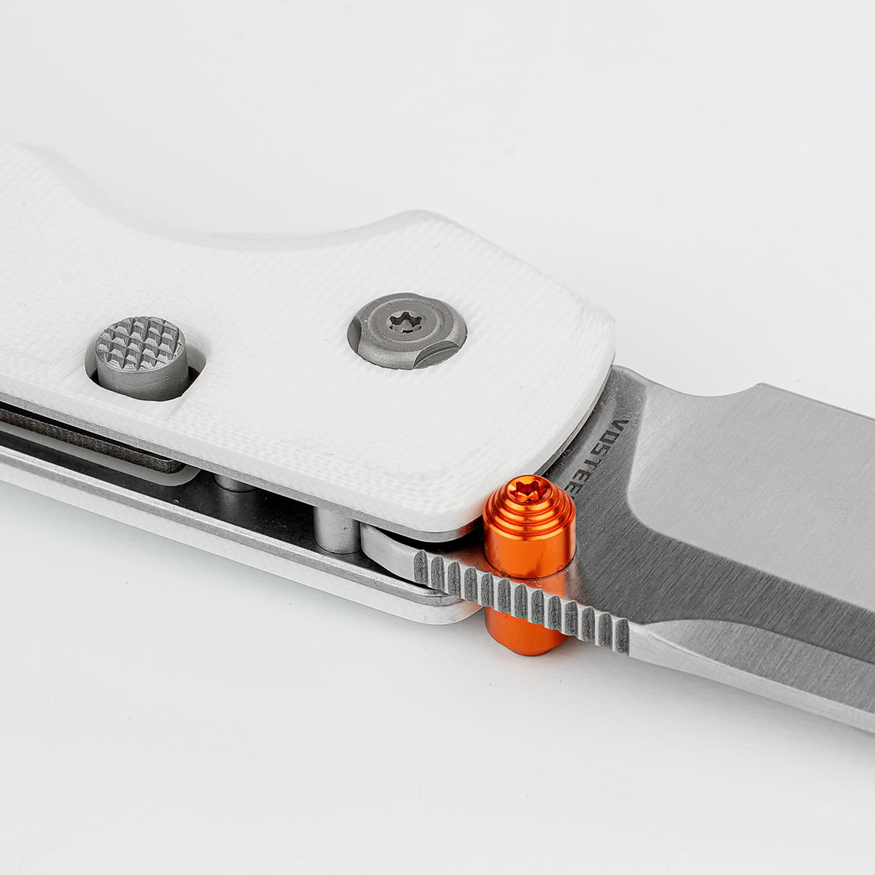 Raccoon Top Liner Lock | 14C28N Micarta Folding Knife Grip
