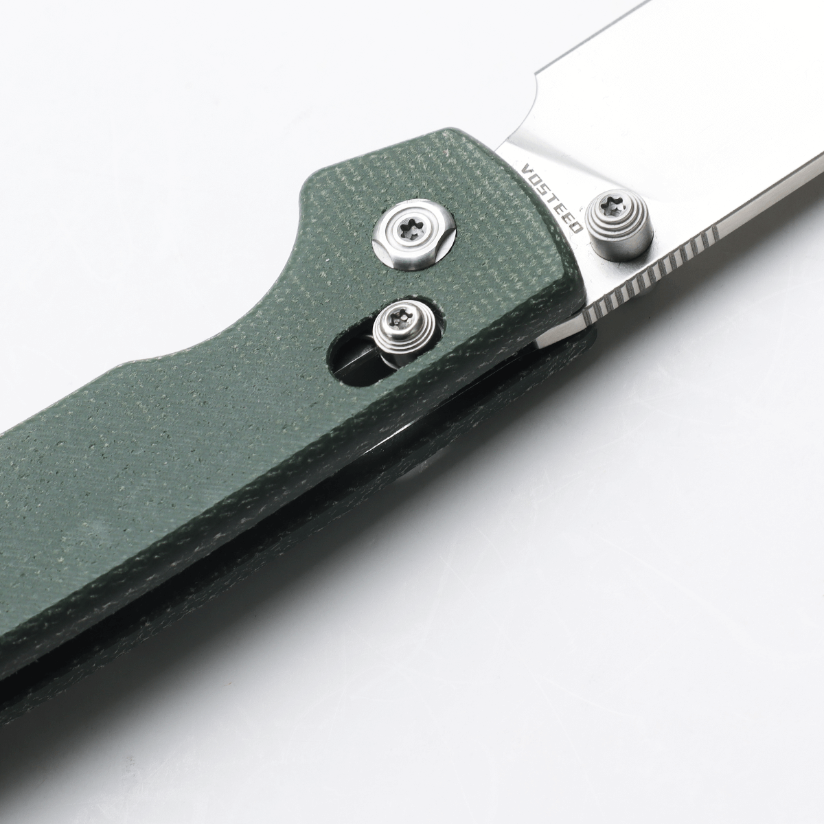 Vosteed Raccoon Knife Blade and Handle Detail