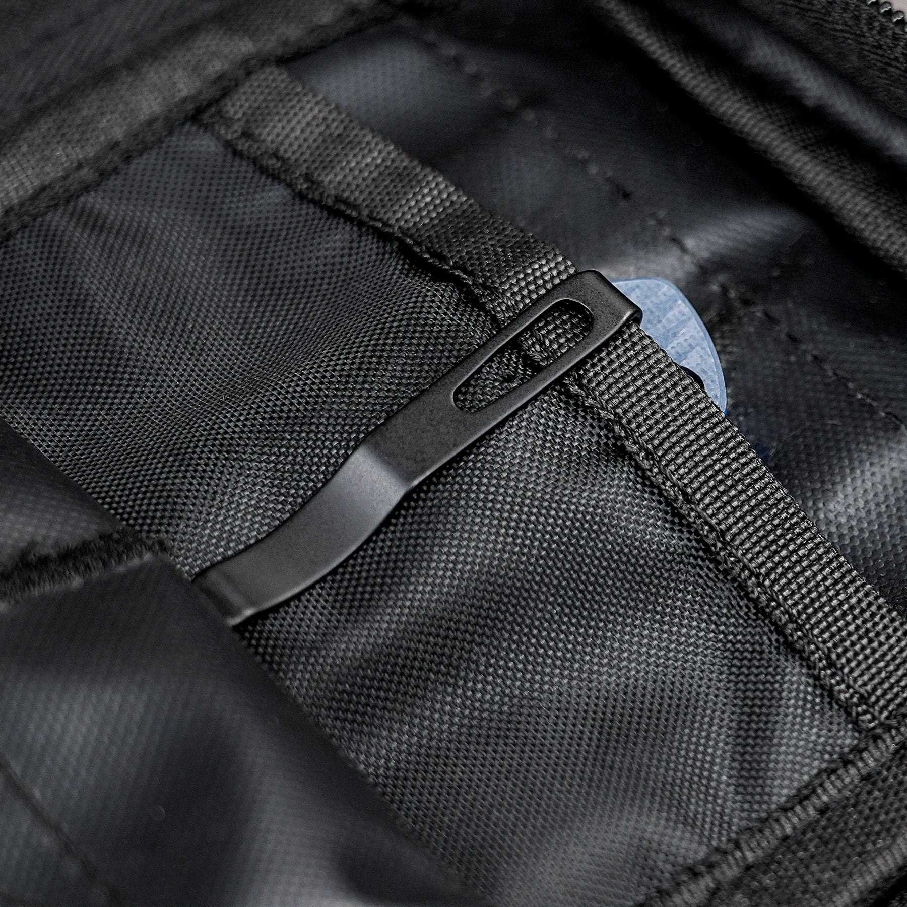 Coming Soon - Raccoon 2.0 - Crossbar Lock (3.17" Nitro-V Blade & G10 Handle) - A4903