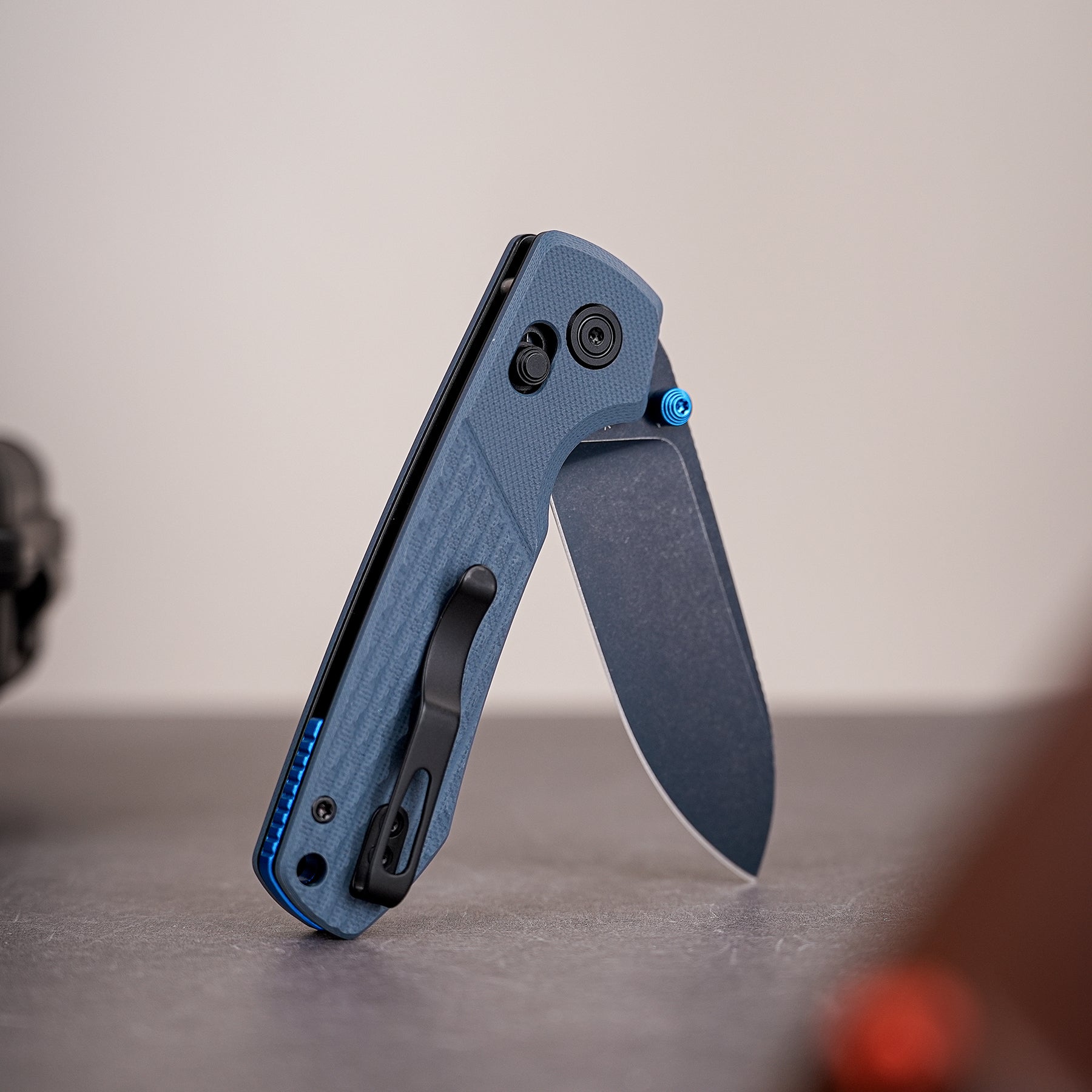 Coming Soon - Raccoon 2.0 - Crossbar Lock (3.17" Nitro-V Blade & G10 Handle) - A4903