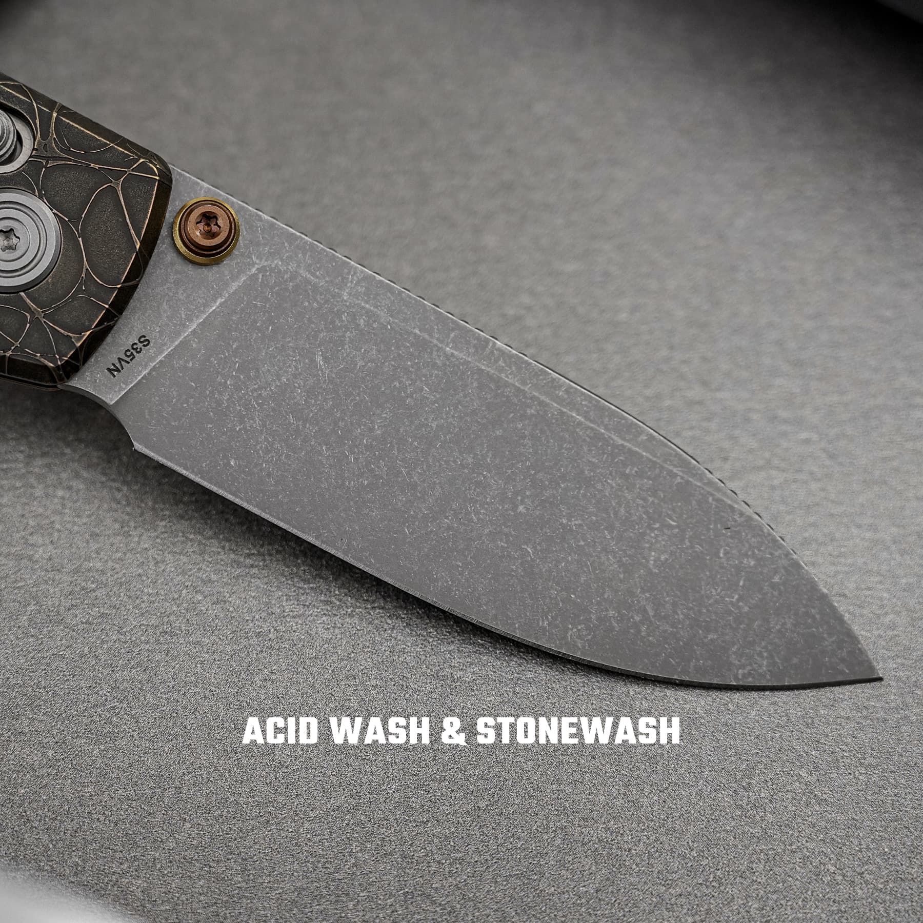 Raccoon® TiSlim™ - Crossbar Lock (3.18" S35VN Blade & Titanium Handle) - A4508