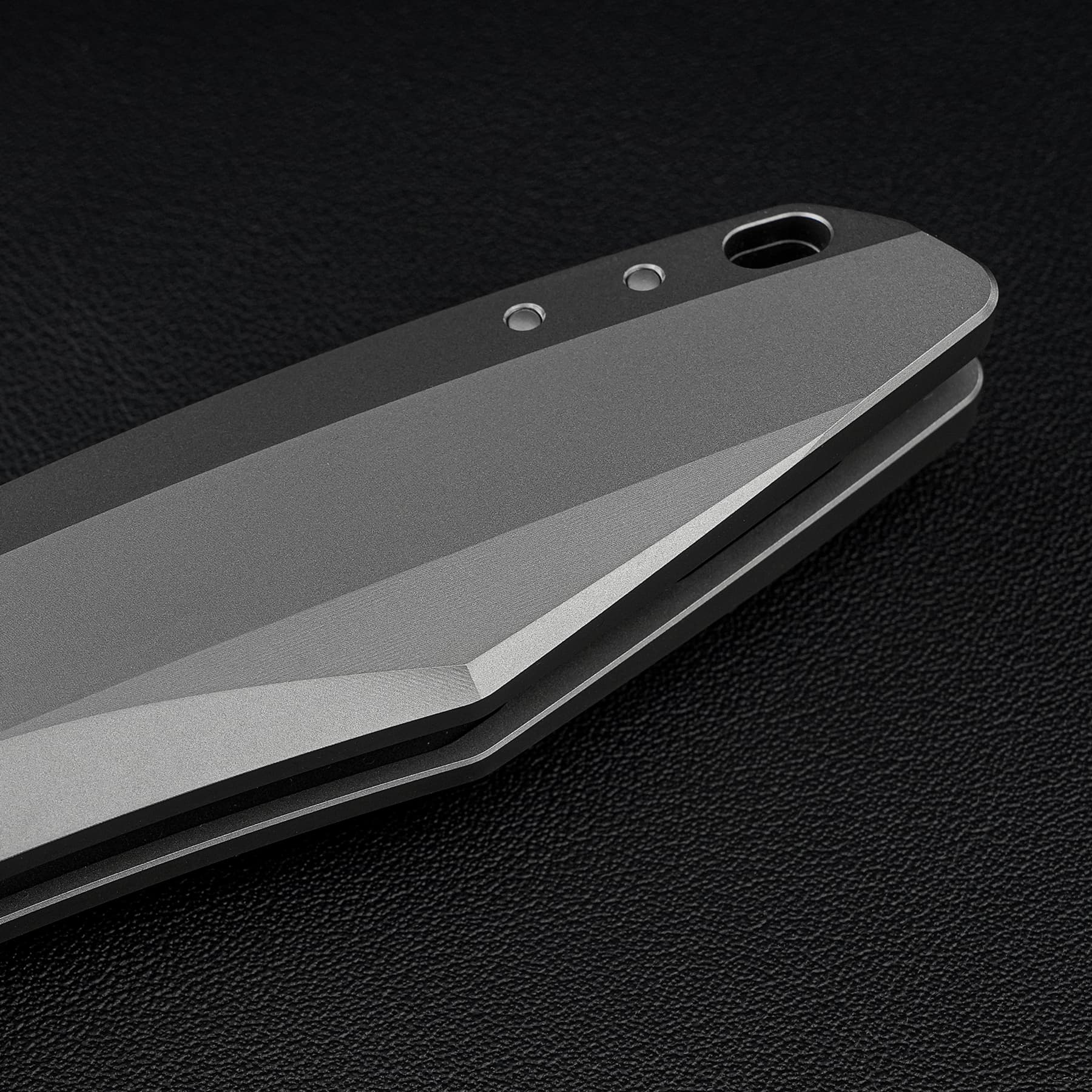 Thunderbeast -Vanchor Lock®  (3.49" M390 Blade & Titanium Handle) - A4301