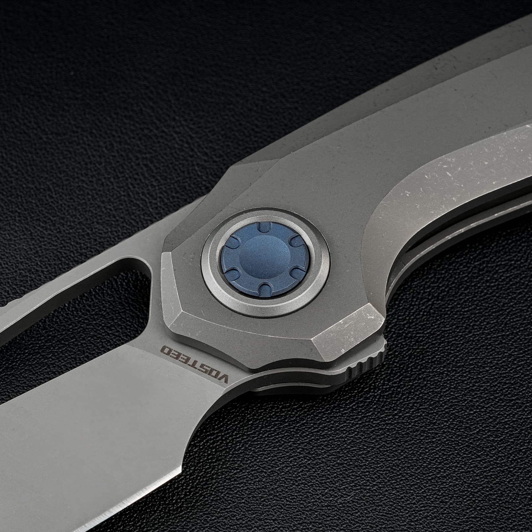 Thunderbeast -Vanchor Lock®  (3.49" M390 Blade & Titanium Handle) - A4302