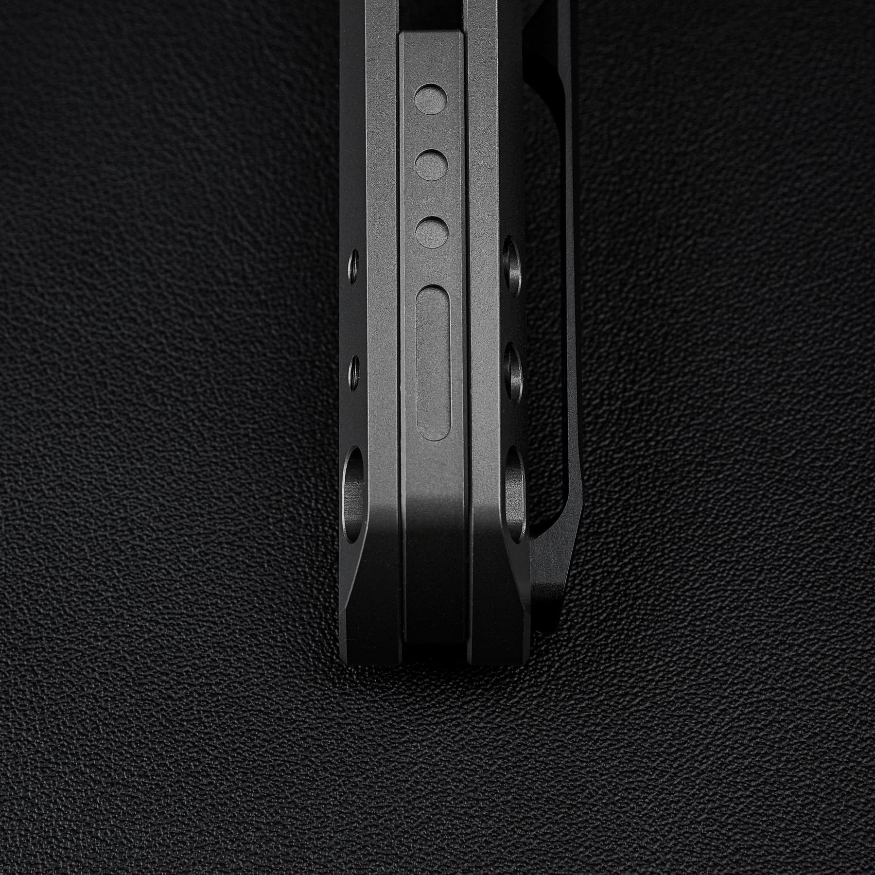 Thunderbeast -Vanchor Lock®  (3.49" M390 Blade & Titanium Handle) - A4304