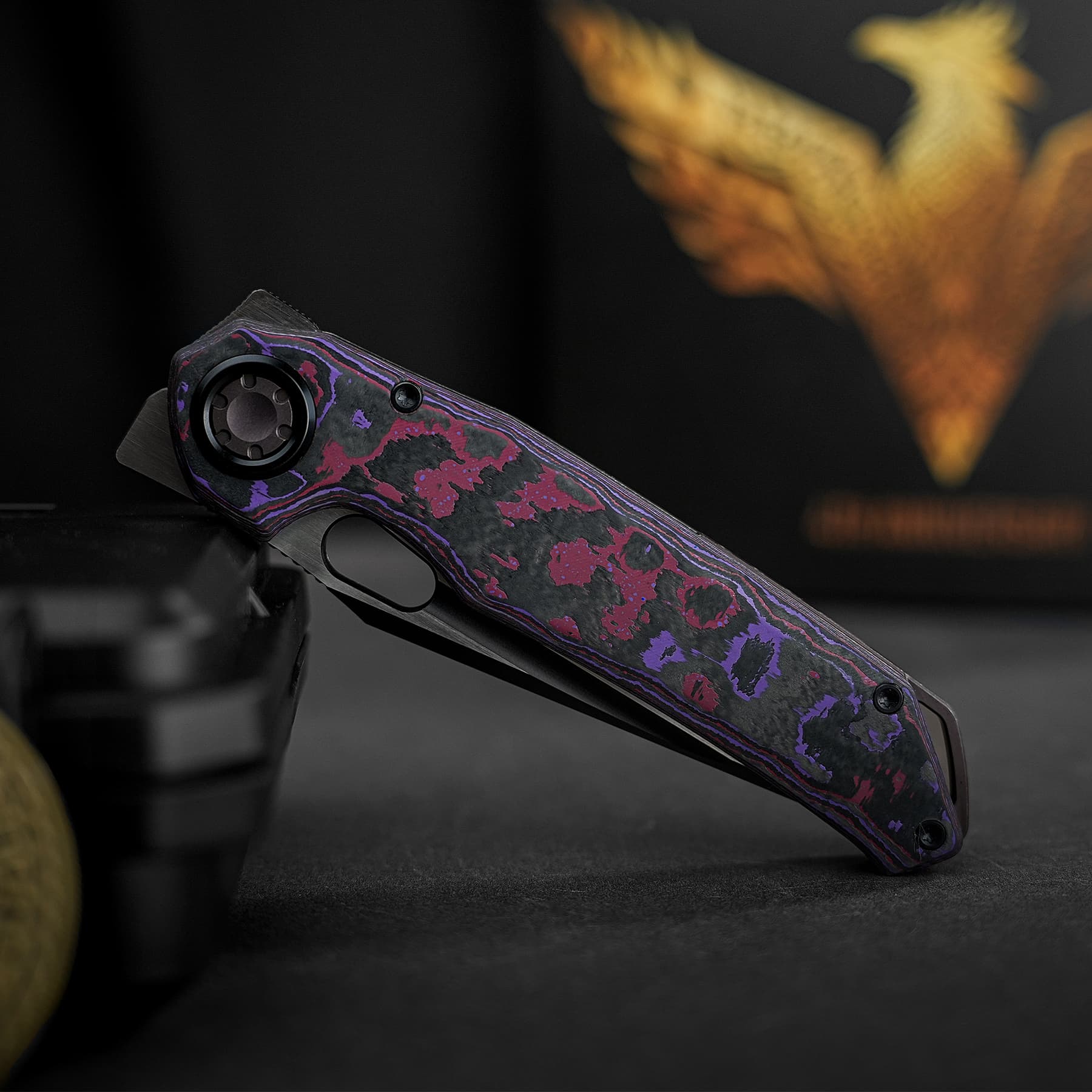 Coming Soon - Thunderbird V- Vanchor Lock® (3.46" M390 Blade & FatCarbon Handle) - A0319