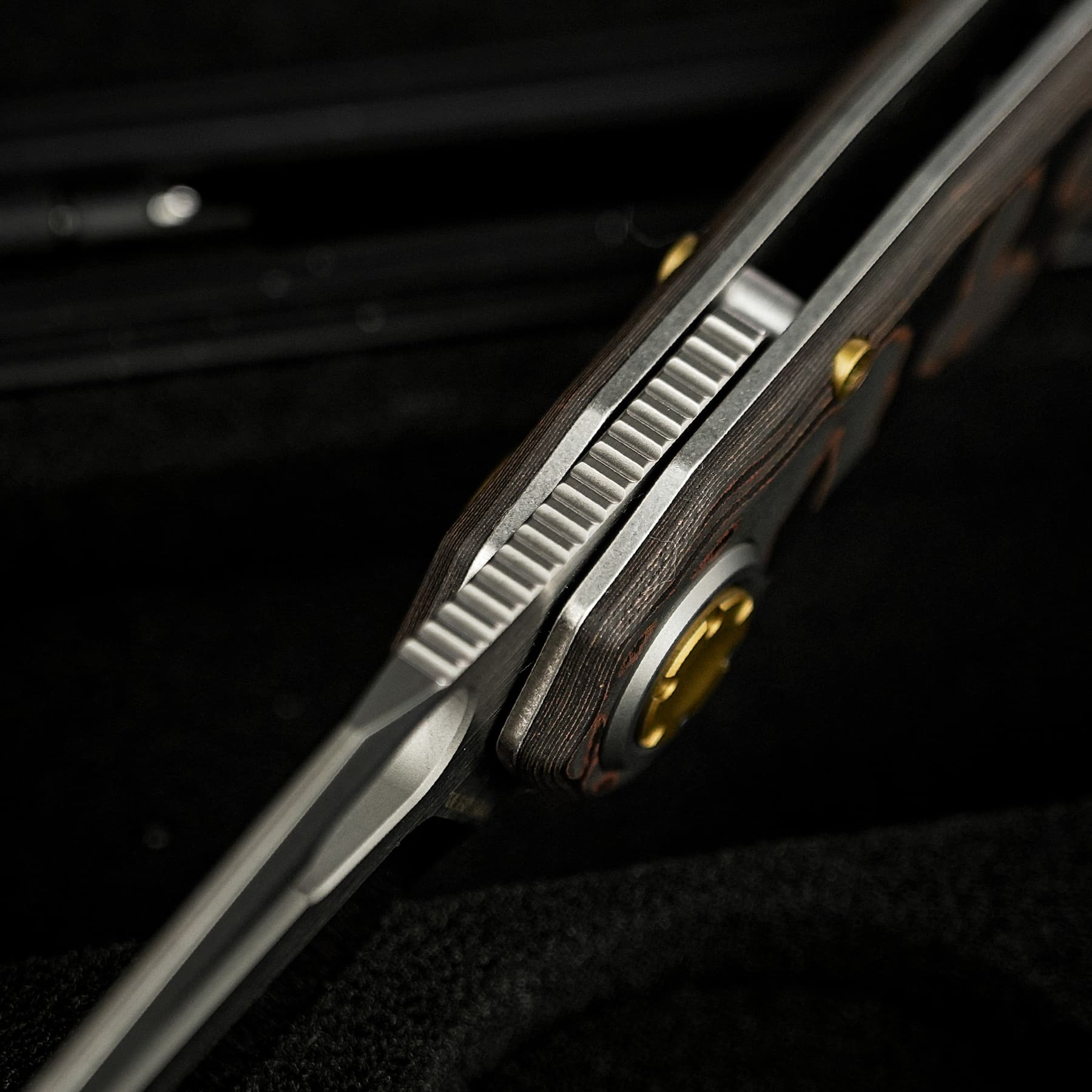 Coming Soon - Thunderbird V- Vanchor Lock® (3.46" M390 Blade & FatCarbon Handle) - A0321