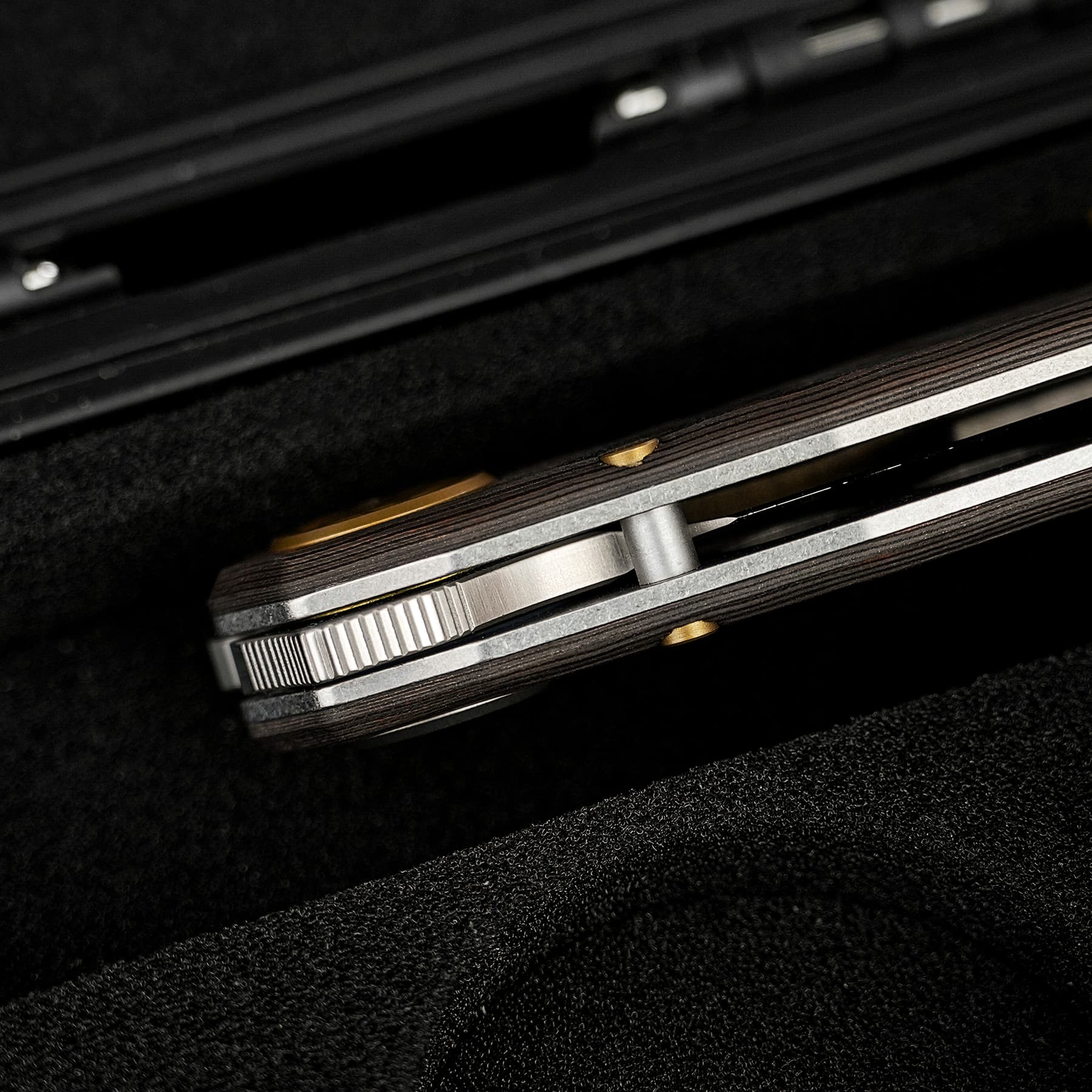 Coming Soon - Thunderbird V- Vanchor Lock® (3.46" M390 Blade & FatCarbon Handle) - A0321