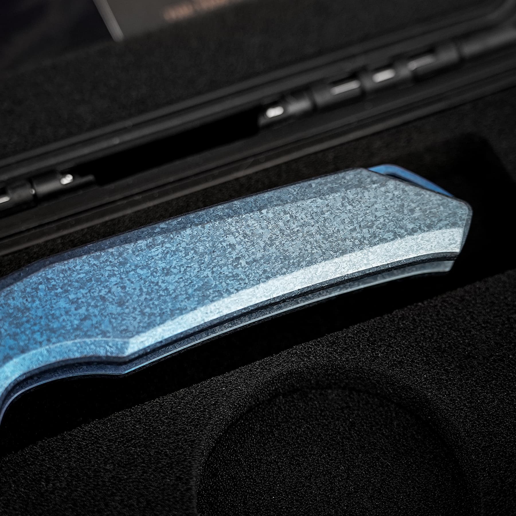 Coming Soon - Thunderbird V- Vanchor Lock® (3.46" M390 Blade & Crystallized Titanium Handle) - A0323