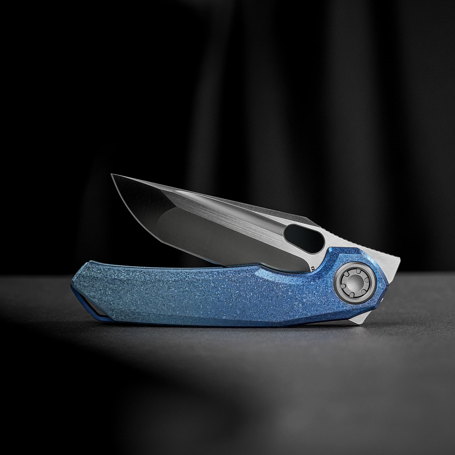 Coming Soon - Thunderbird V- Vanchor Lock® (3.46" M390 Blade & Crystallized Titanium Handle) - A0323