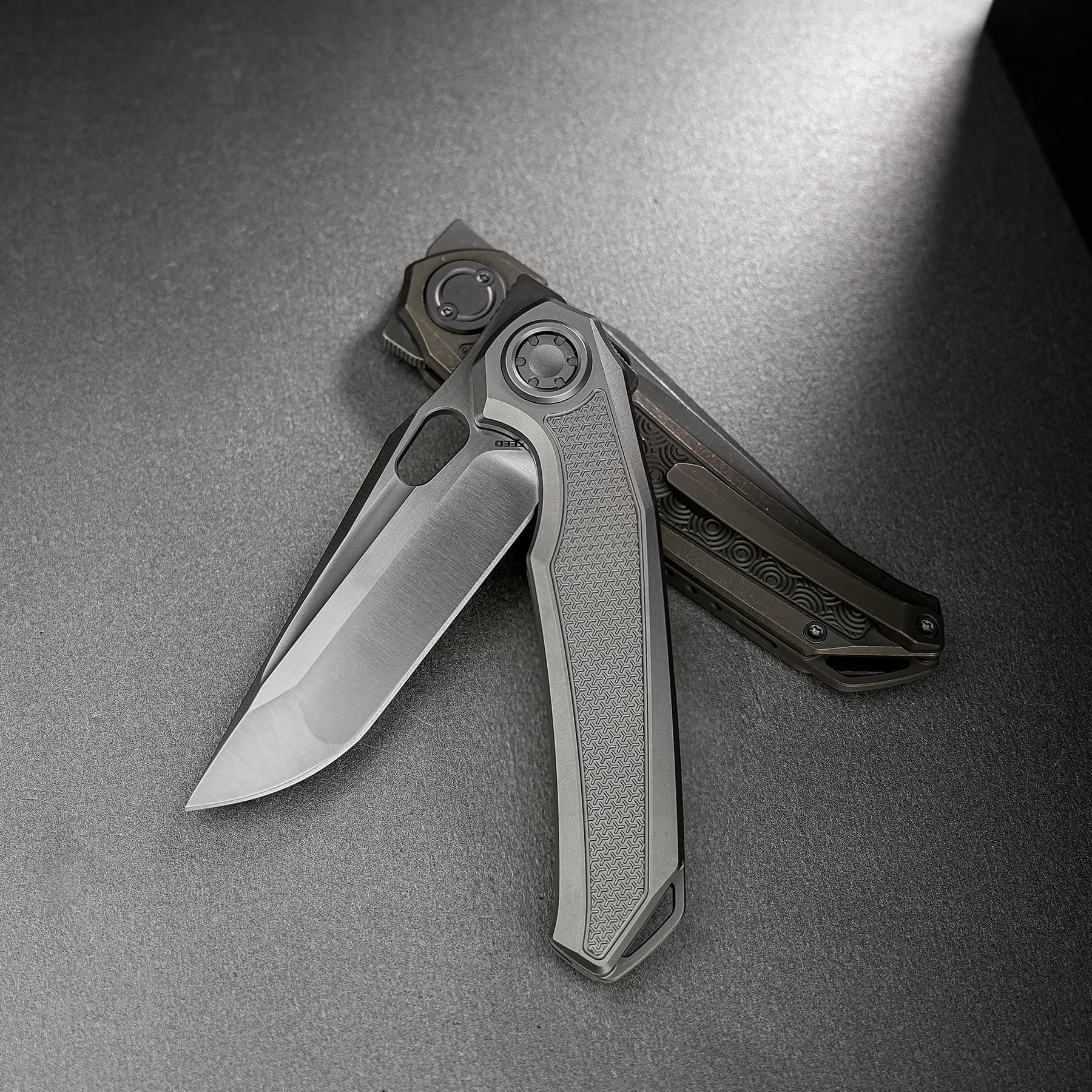 Coming Soon - Thunderbird V- Vanchor Lock® (3.46" M390 Blade & Titanium Handle) - A0324