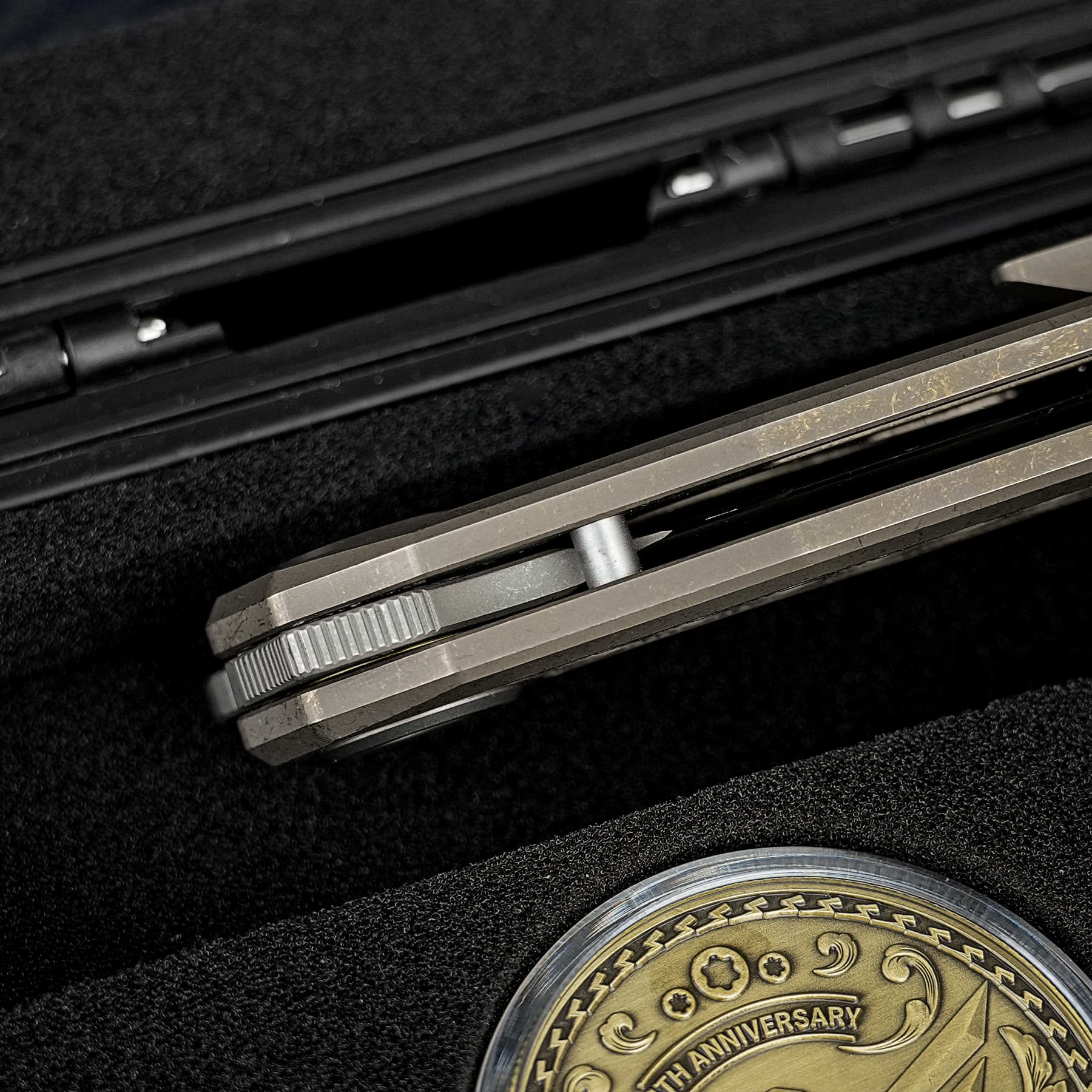 Coming Soon - Thunderbird V- Vanchor Lock® (3.46" M390 Blade & Titanium Handle) - A0325