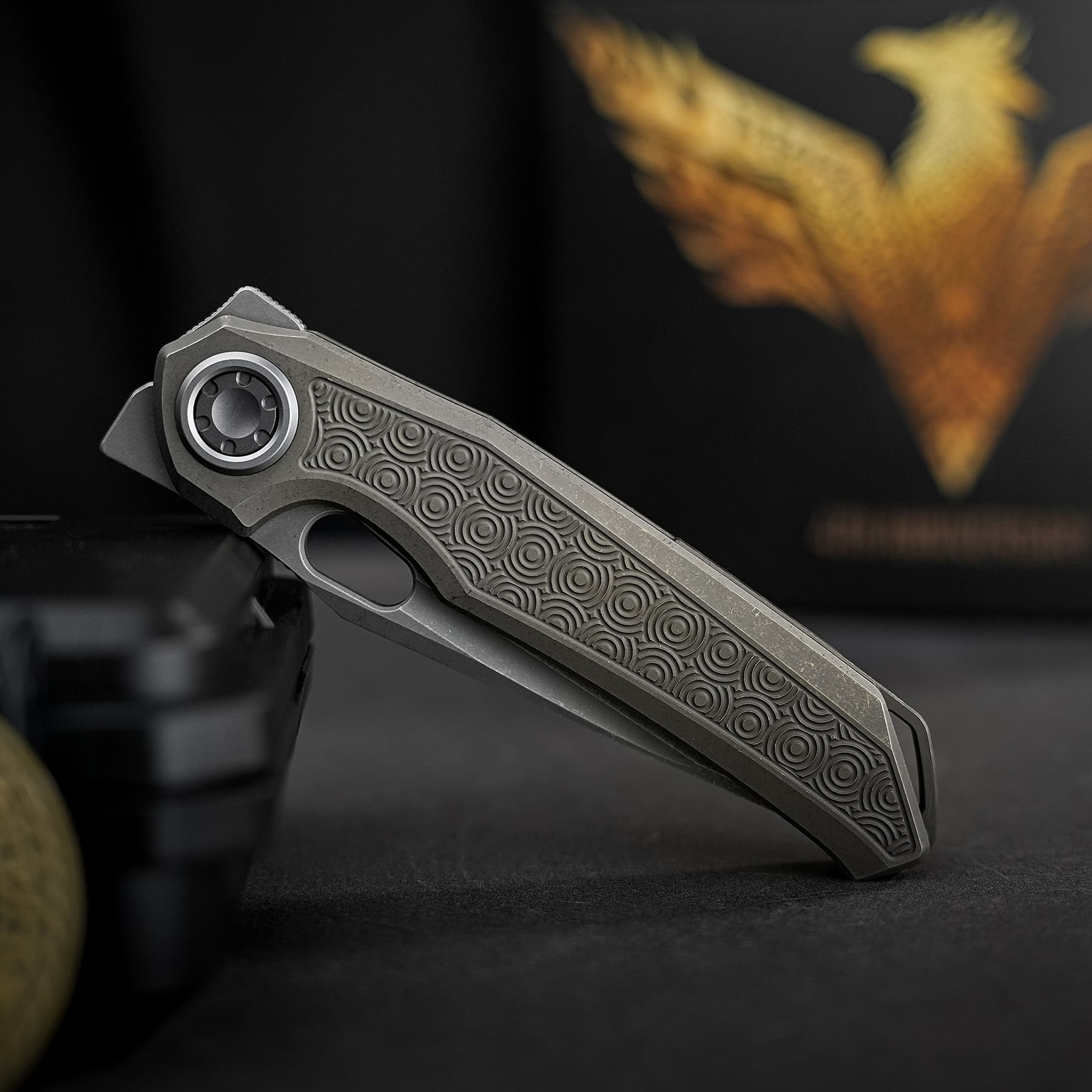 Coming Soon - Thunderbird V- Vanchor Lock® (3.46" M390 Blade & Titanium Handle) - A0325