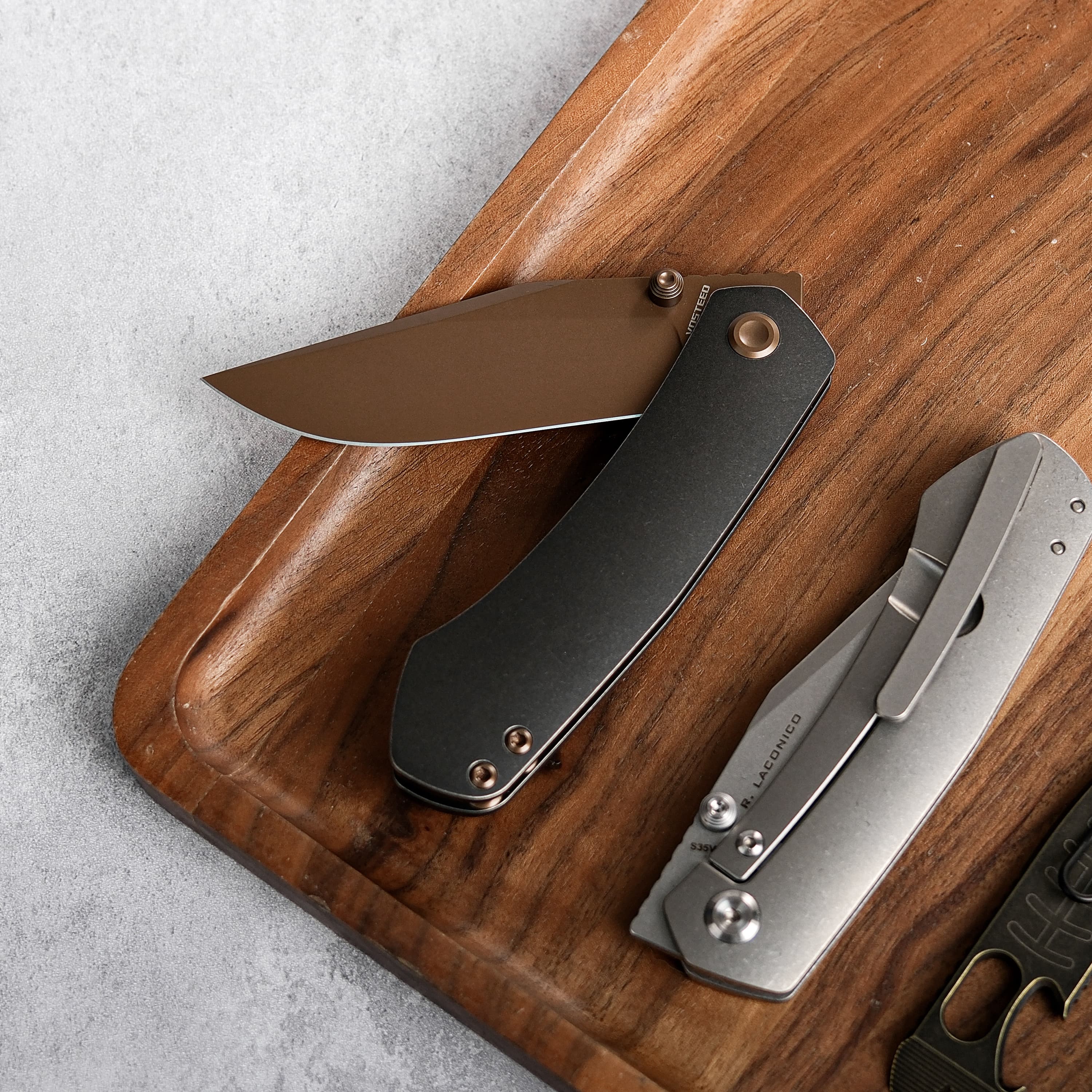 Vallhund- Frame Lock Knife (3.02" S35VN Blade & Titanium Handle) - A2103