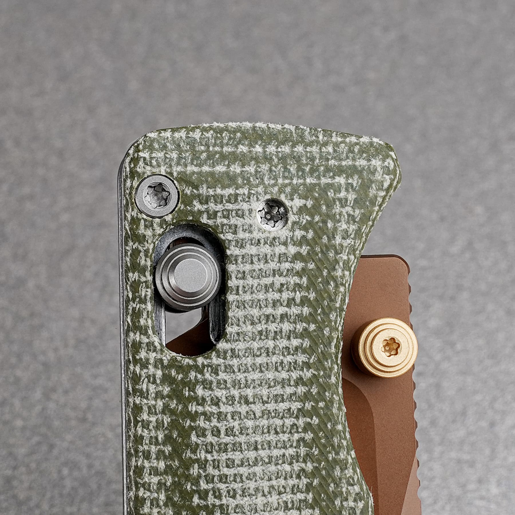 Coming Soon - Vombat - Crossbar Lock (2.92" 14C28N Blade & Micarta Handle) - A4111