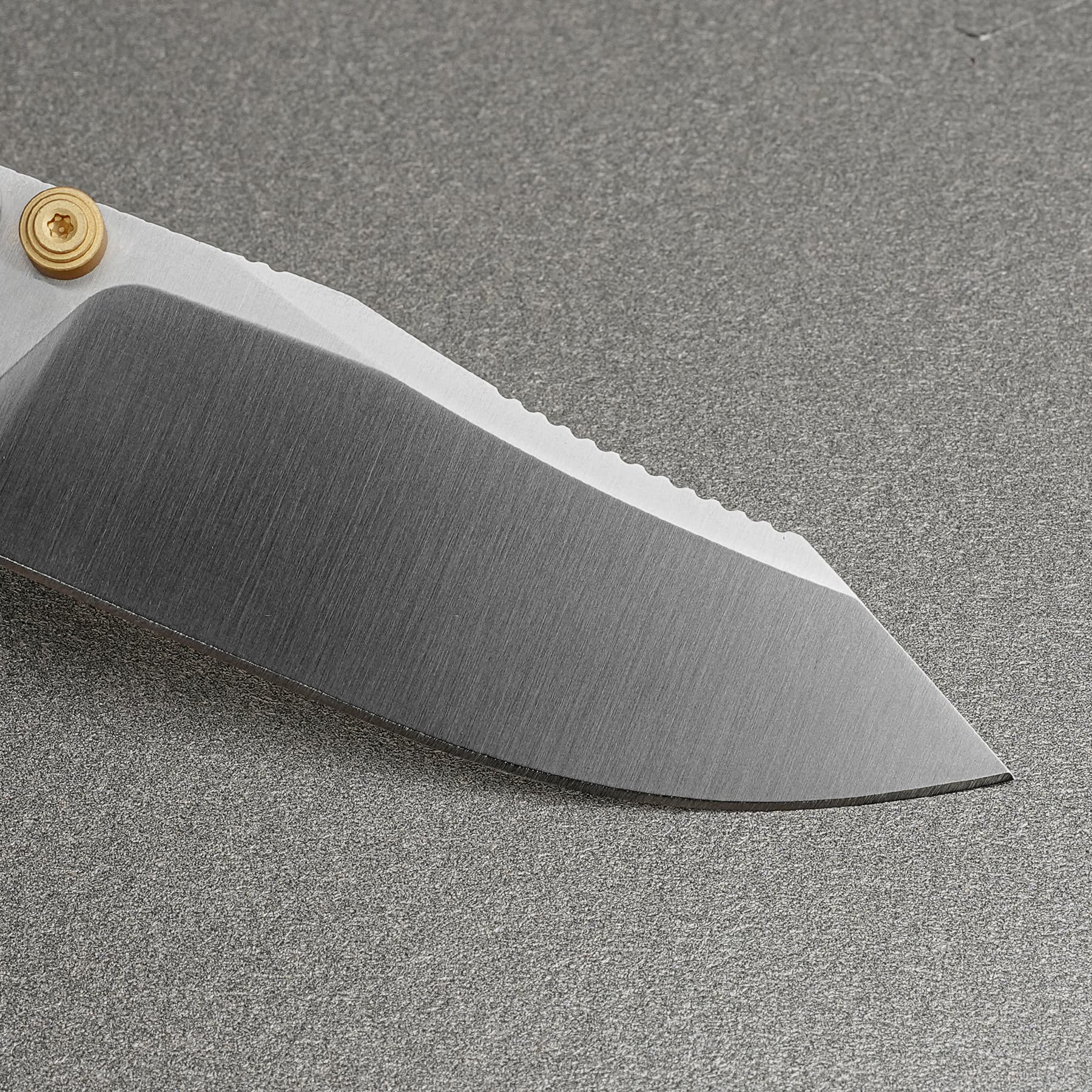 Coming Soon - Vombat - Crossbar Lock (2.92" 14C28N Blade & G10 Handle) - A4112