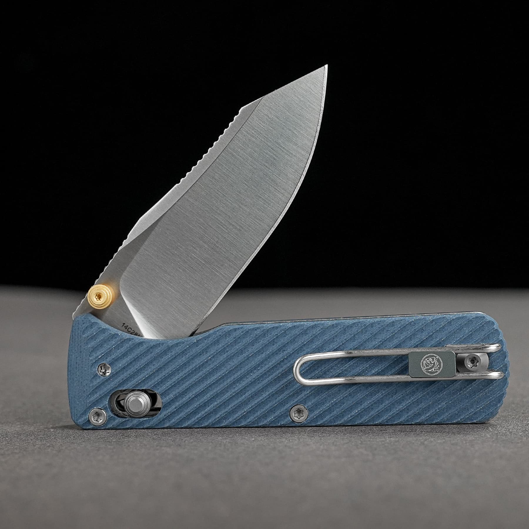 Coming Soon - Vombat - Crossbar Lock (2.92" 14C28N Blade & G10 Handle) - A4112