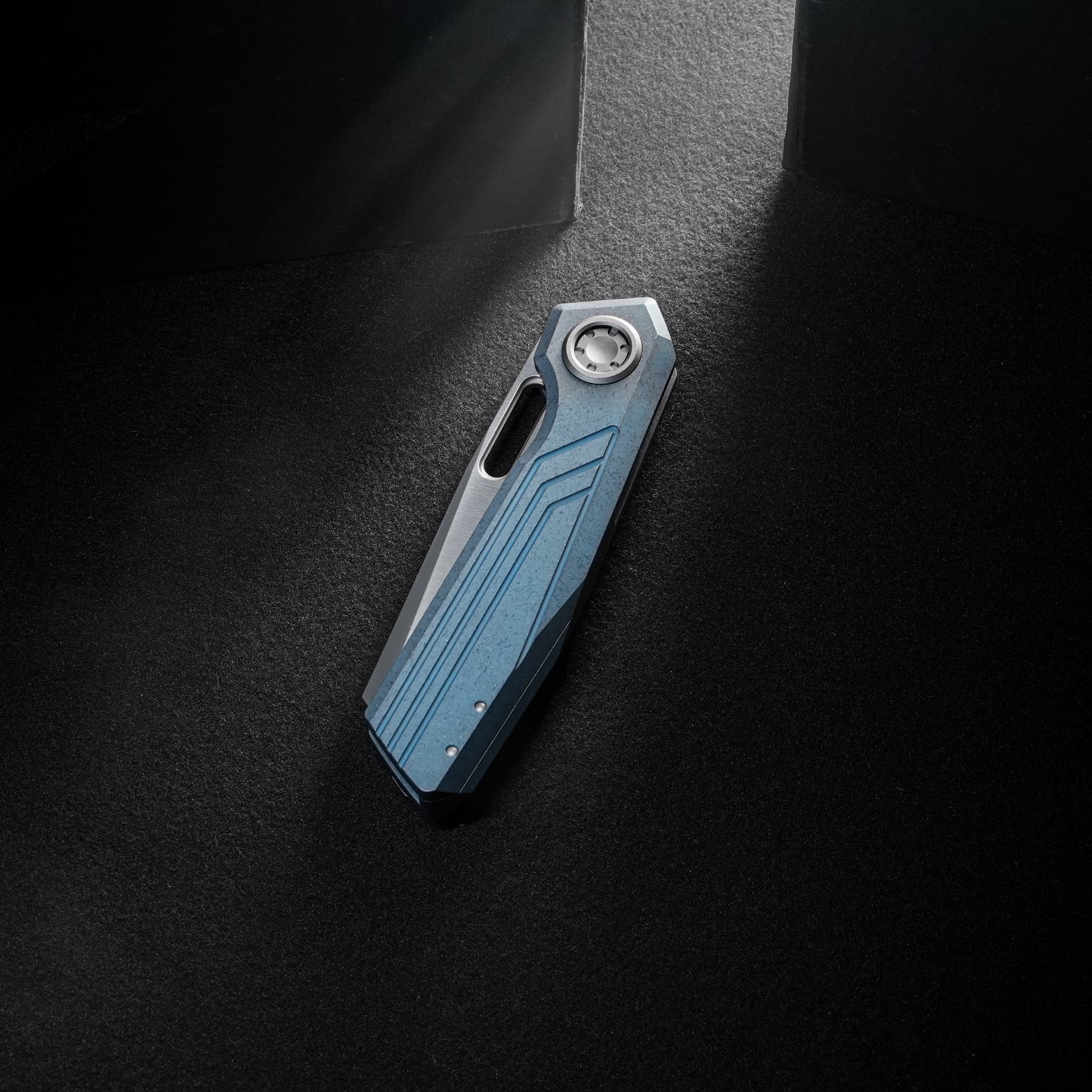 Xeno -Vanchor Lock®  (3.23" Vanax Blade & Titanium Handle) - A3802