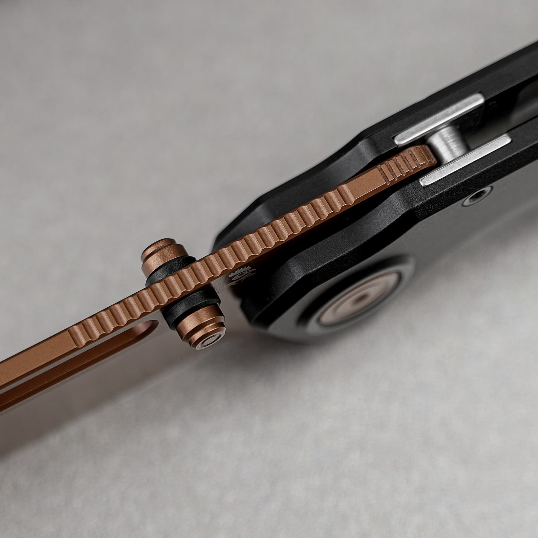 Coming Soon - Zander - Vanchor Lock®  (3.40" S35VN Blade & Aluminum Handle) - A4601