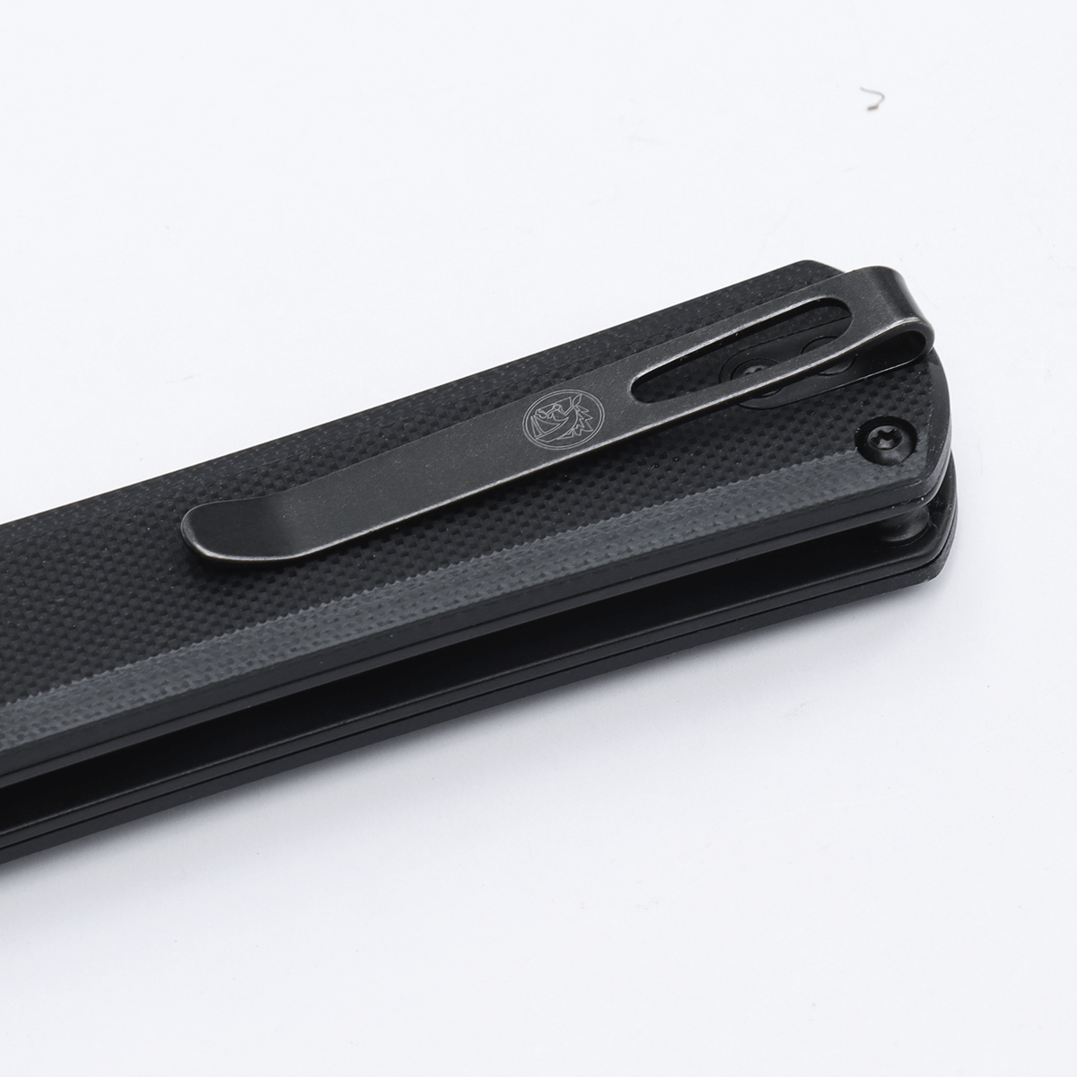 Vosteed Valkyrie pocket knife, black pocket clip detail